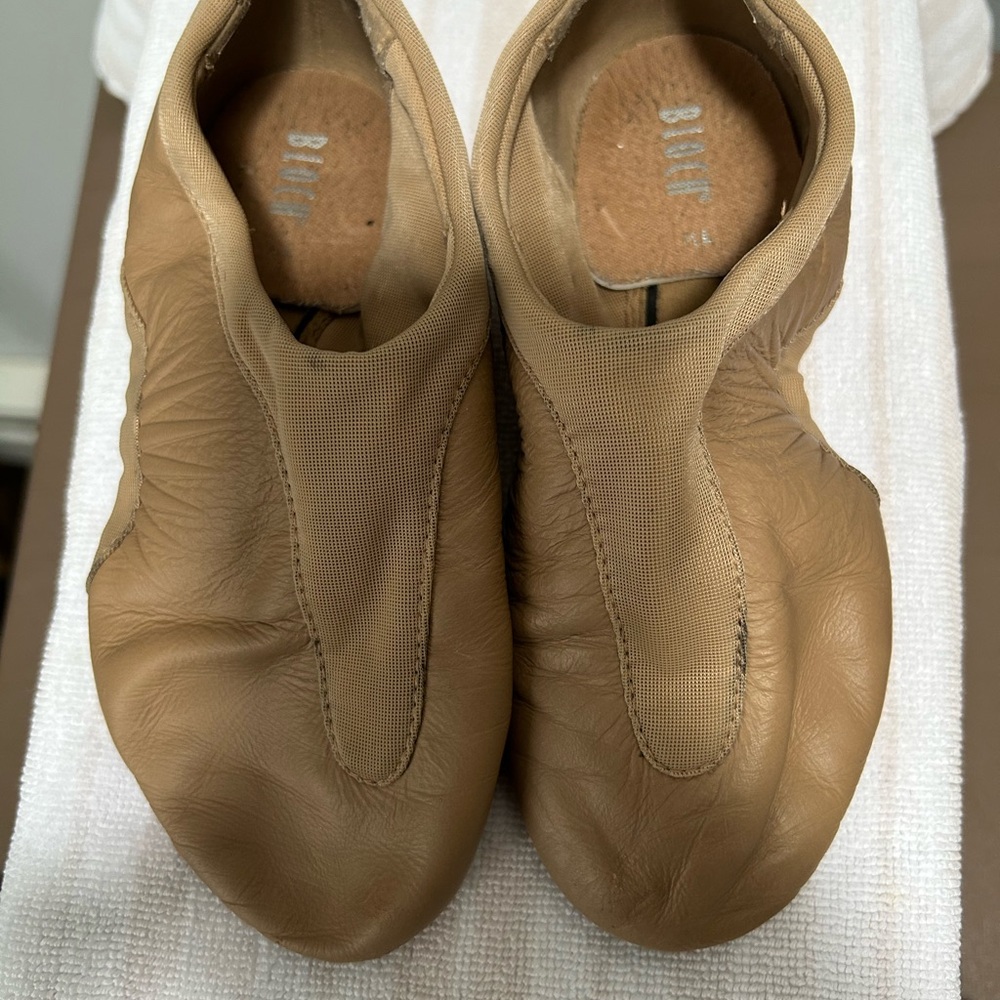 Bloch jazz shoes